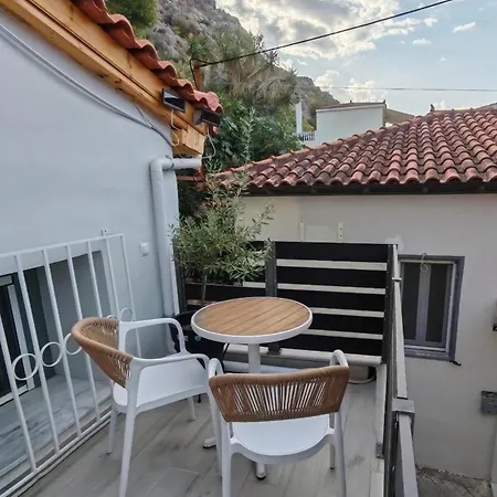 La Maison Verte Nauplia